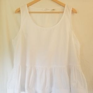 Levi top w/ruffled bottom